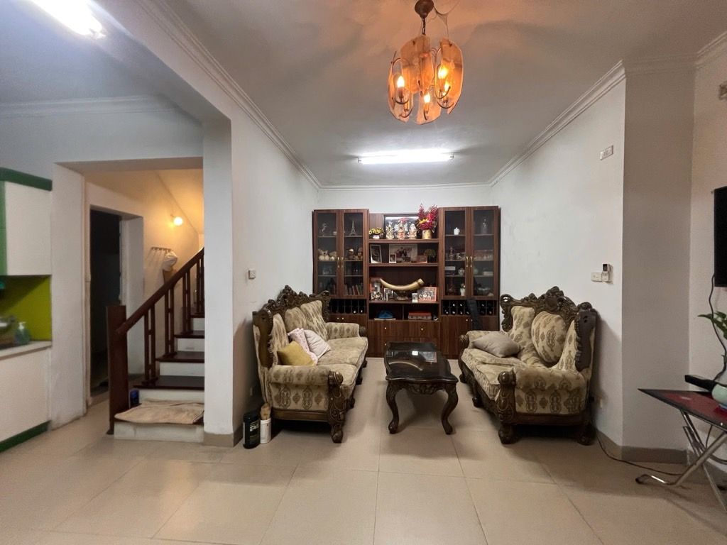 Bán nhà Đông Tác - diện tích 75m2 3 tầng - Ngõ thông, 3 gác tránh - giá 20 tỷ