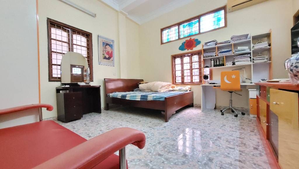 Bán nhà Khâm Thiên - diện tích 59,2m2 3 tầng - Lô góc, ô tô quay đầu - giá 20,6 tỷ