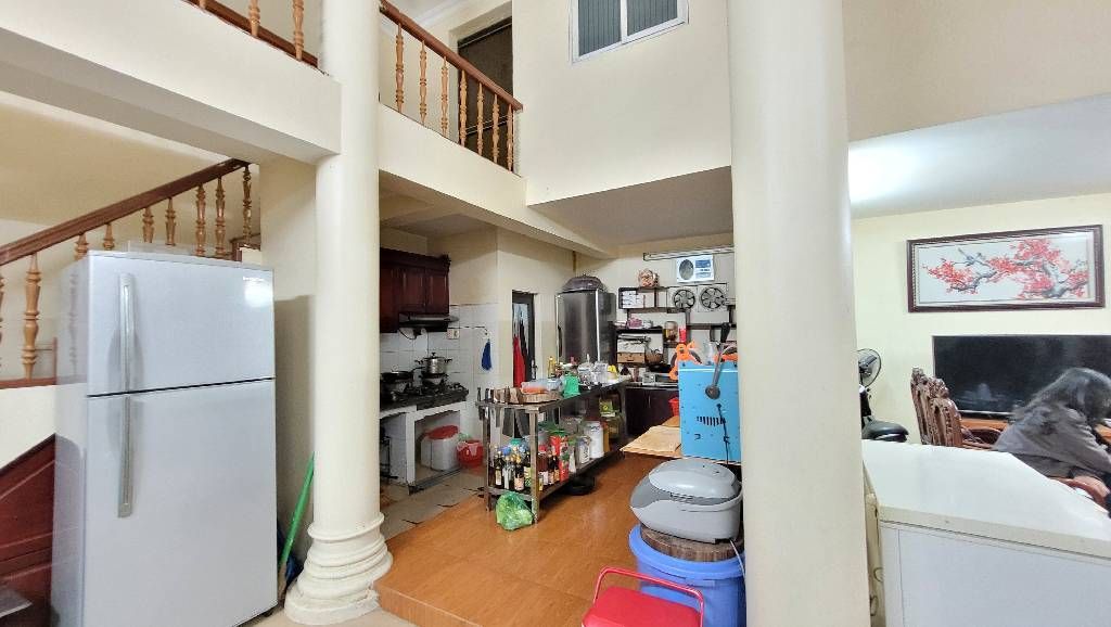 Bán nhà Khâm Thiên - diện tích 59,2m2 3 tầng - Lô góc, ô tô quay đầu - giá 20,6 tỷ