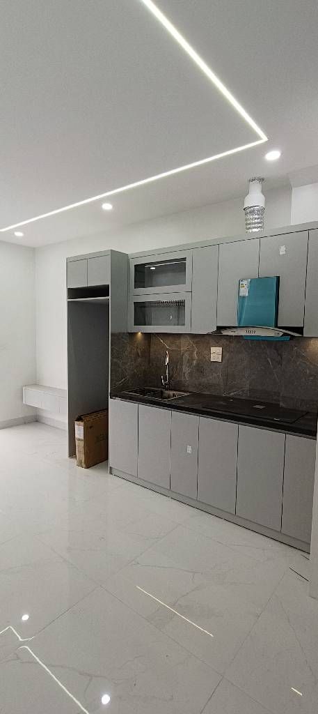 Bán nhà Tân Mai - diện tích 26m2 6 tầng - Ô TÔ ĐỖ CỬA - giá 9,8 tỷ