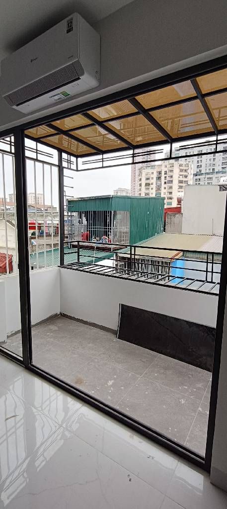 Bán nhà Tân Mai - diện tích 26m2 6 tầng - Ô TÔ ĐỖ CỬA - giá 9,8 tỷ