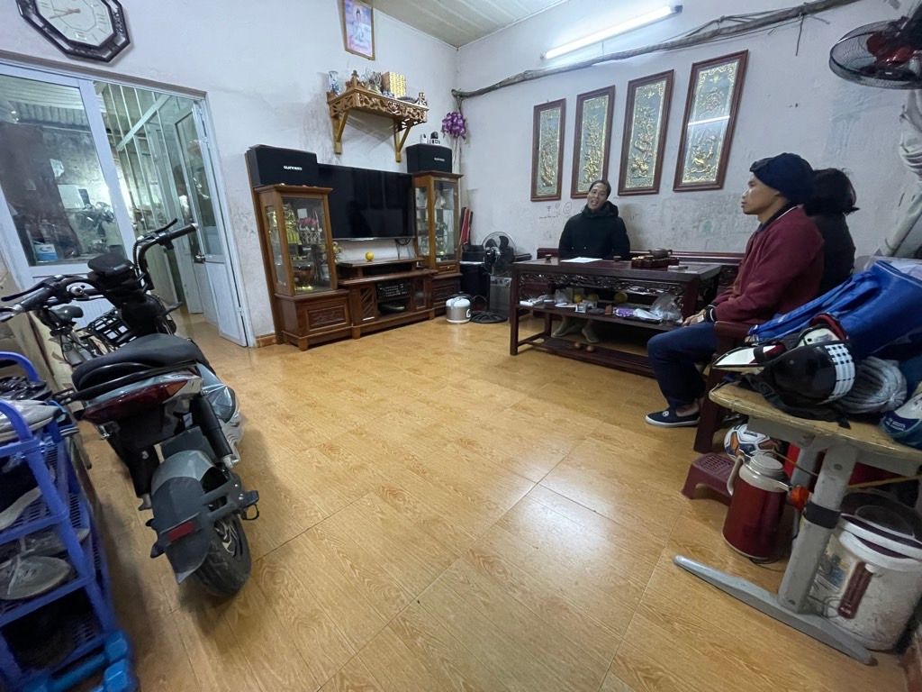 Bán nhà Nguyễn Khoái - diện tích 52,9m2 1 tầng - ô tô đỗ cửa - giá 9 tỷ