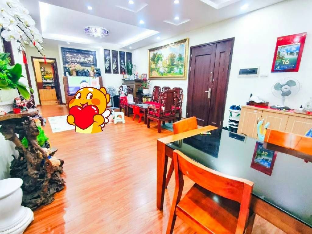 Bán nhà Thái Hà - diện tích 107.8m2 1 tầng - Thang máy - giá 11,5 tỷ