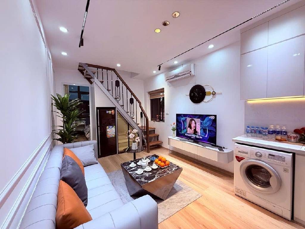 Bán nhà Kim Liên - diện tích 23,8m2 2 tầng - Lô góc, cực thoáng sáng - giá 4,8 tỷ