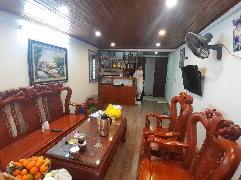 Bán nhà Thái Thịnh - diện tích 22m2 3 tầng - Căn Tập thể duy nhất - giá 6 tỷ