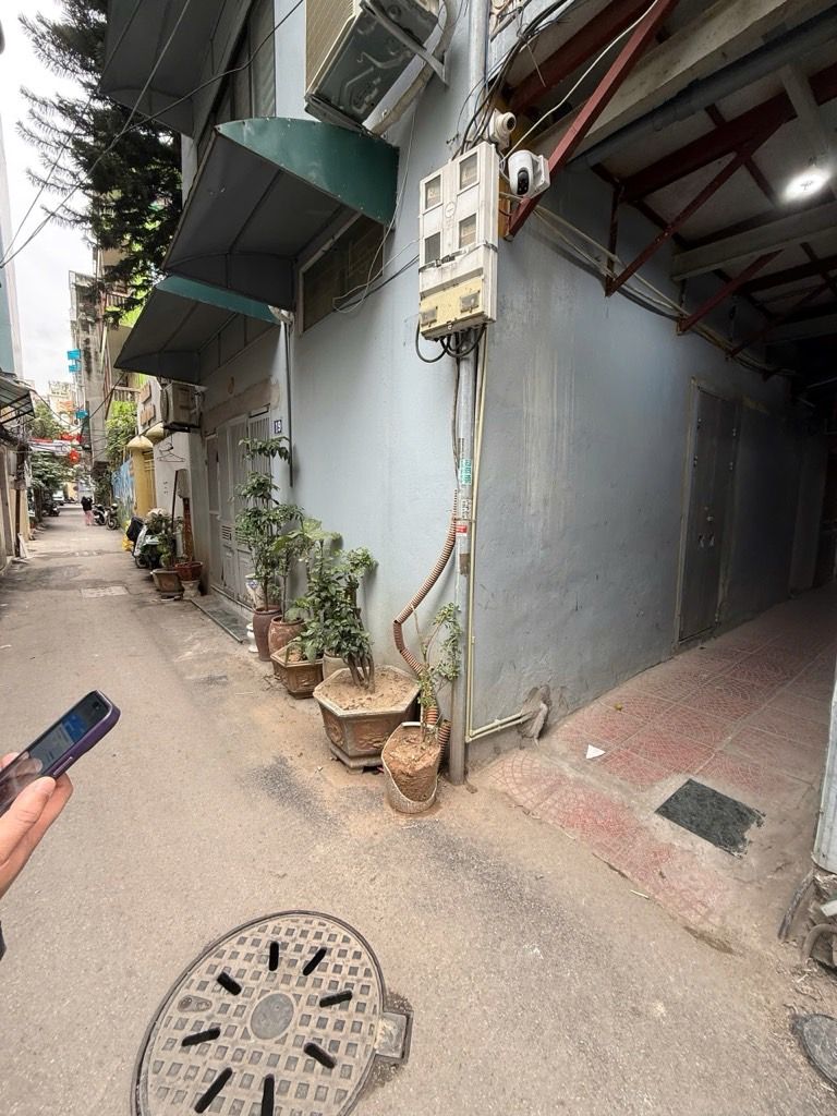 Bán nhà Trần Quang Diệu - diện tích 60m2 5 tầng - Ô tô đỗ cổng - giá 2 tỷ