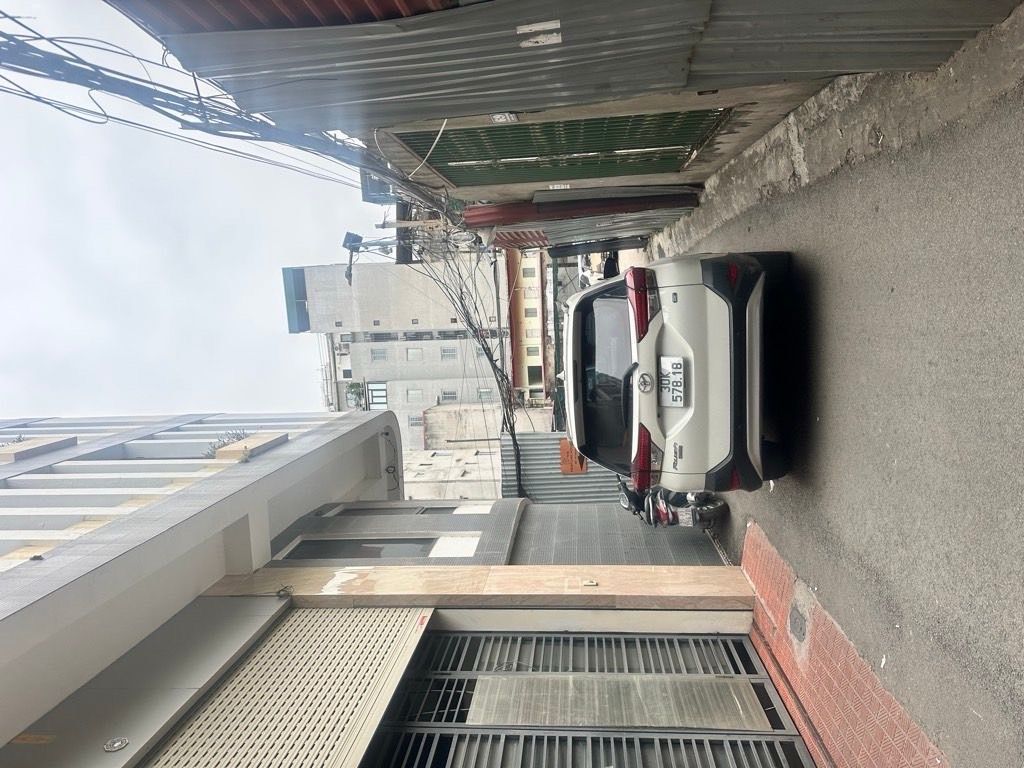 Bán nhà Trần Quang Diệu - diện tích 60m2 5 tầng - Ô tô đỗ cổng - giá 2 tỷ