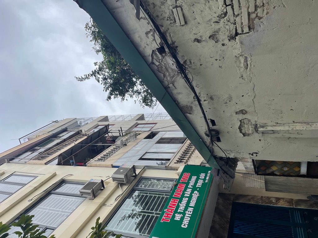 Bán nhà Nguyễn Quý Đức - diện tích 85m2 6 tầng - Mặt ngõ ô tô thông - giá 23,2 tỷ