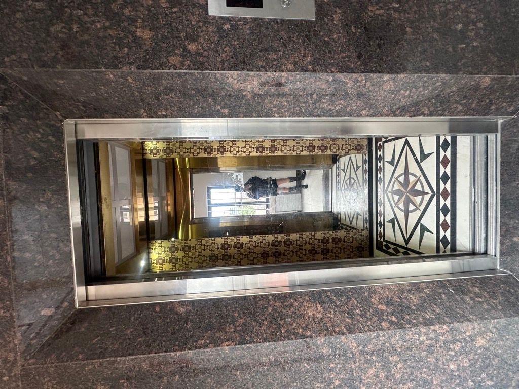 Bán nhà Nguyễn Quý Đức - diện tích 85m2 6 tầng - Mặt ngõ ô tô thông - giá 23,2 tỷ