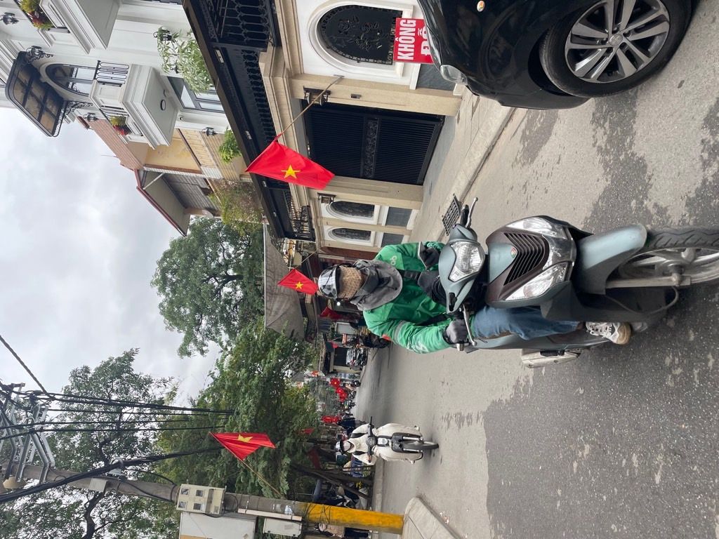 Bán nhà Nguyễn Quý Đức - diện tích 85m2 6 tầng - Mặt ngõ ô tô thông - giá 23,2 tỷ