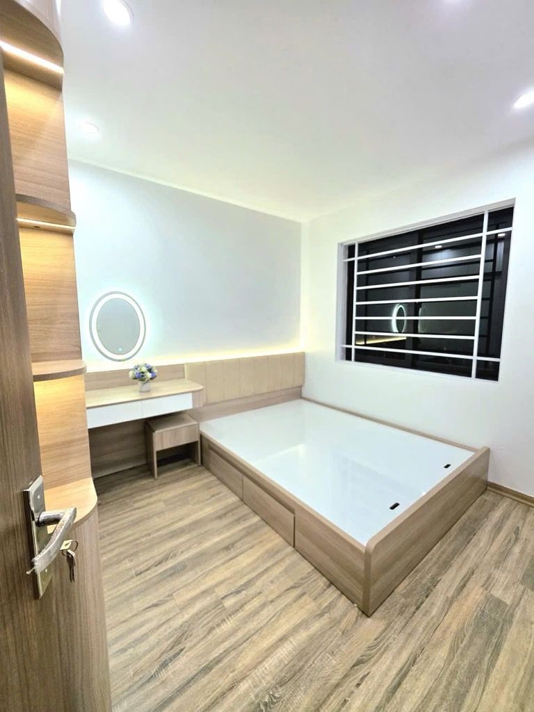 Bán nhà Nơ 1B Linh đàm - diện tích 55,6m2 1 tầng - Căn góc full nội thất - giá 5,4 tỷ