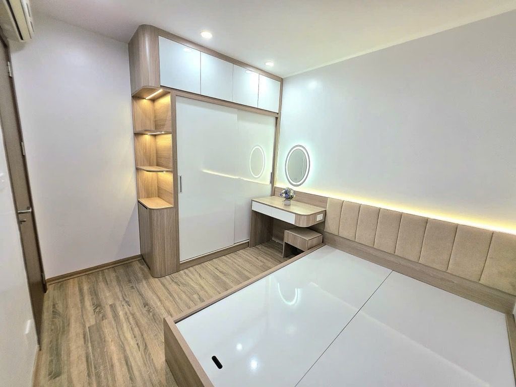 Bán nhà Nơ 1B Linh đàm - diện tích 55,6m2 1 tầng - Căn góc full nội thất - giá 5,4 tỷ