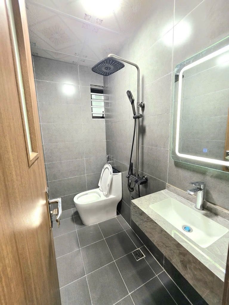 Bán nhà Nơ 1B Linh đàm - diện tích 55,6m2 1 tầng - Căn góc full nội thất - giá 5,4 tỷ