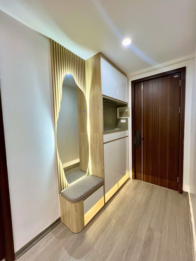 Bán nhà Toà Nơ 8 - diện tích 82.7m2 1 tầng - Căn góc full nội thất - giá 6,1 tỷ