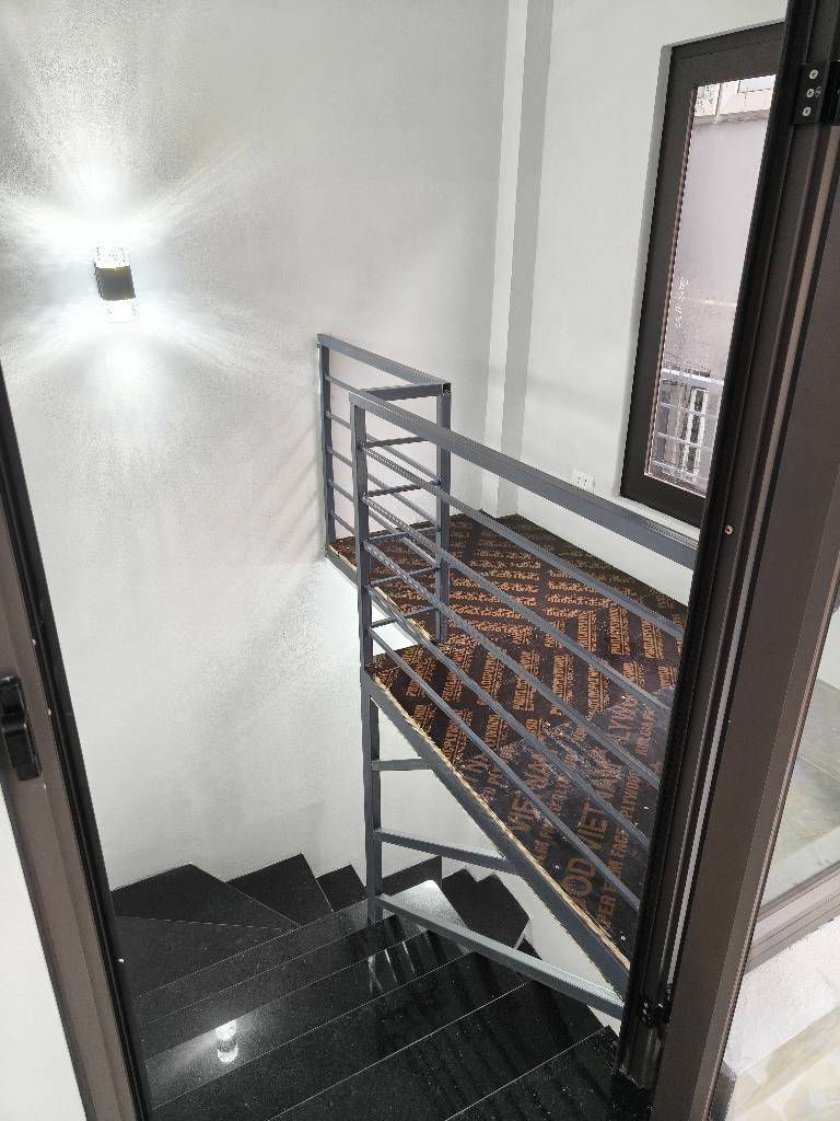 Bán nhà Nam Dư - diện tích 20m2 2 tầng - ô tô đỗ cửa - giá 2,75 tỷ