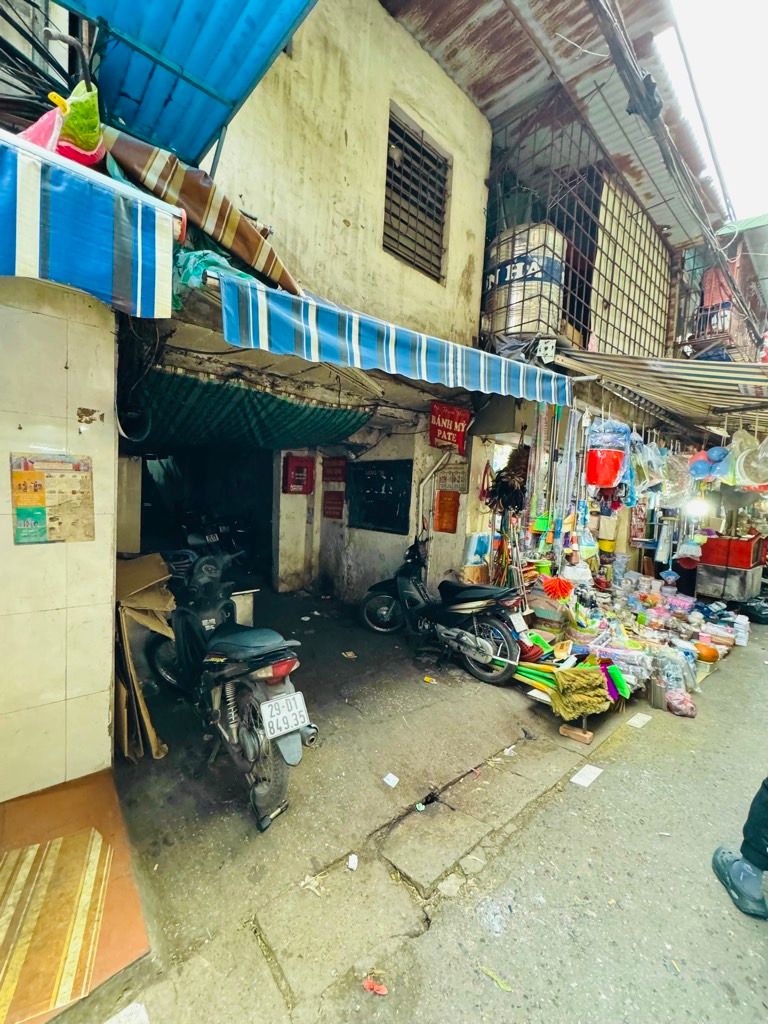 Bán nhà Bạch Mai - diện tích 26m2 1 tầng - Nhà nhỏ xinh, gần chợ - giá 1,2 tỷ