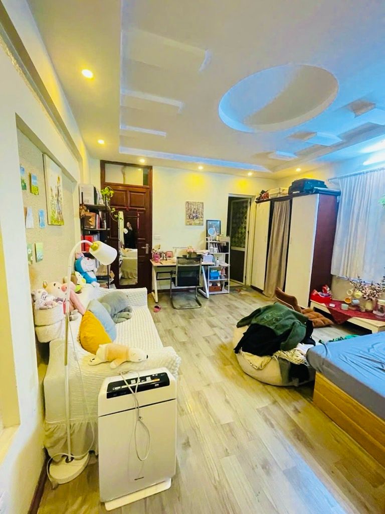 Bán nhà Hoàng Mai - diện tích 39m2 5 tầng - Lô góc thoáng sáng - giá 10,9 tỷ