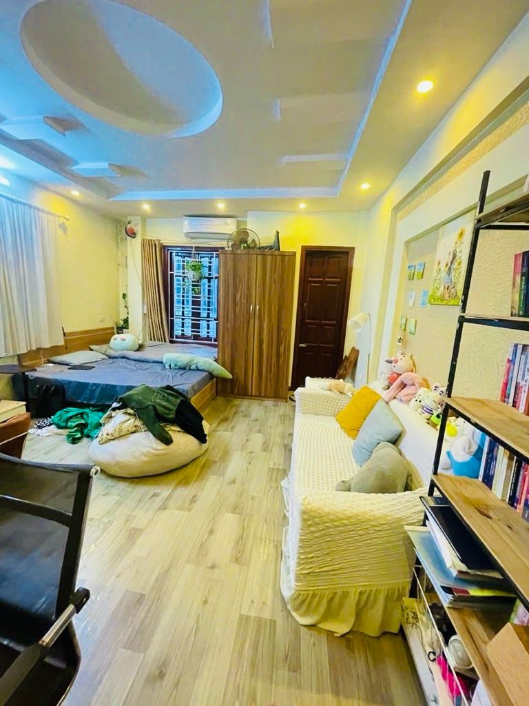 Bán nhà Hoàng Mai - diện tích 39m2 5 tầng - Lô góc thoáng sáng - giá 10,9 tỷ