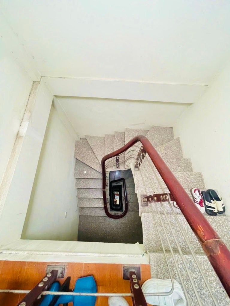 Bán nhà Hoàng Mai - diện tích 39m2 5 tầng - Lô góc thoáng sáng - giá 10,9 tỷ