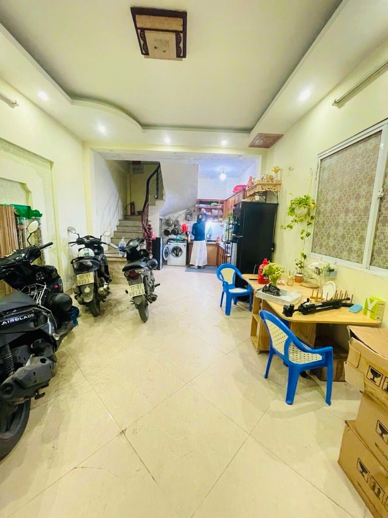 Bán nhà Hoàng Mai - diện tích 39m2 5 tầng - Lô góc thoáng sáng - giá 10,9 tỷ