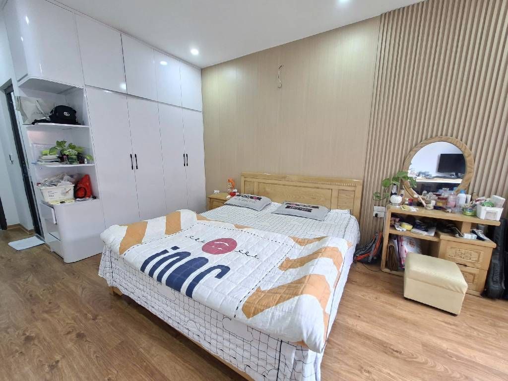 Bán nhà Nguyễn Lương Bằng - diện tích 33m2 6 tầng - ngõ ô tô nhỏ - giá 13,5 tỷ