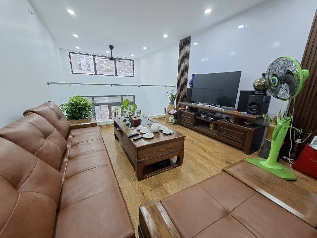 Bán nhà Nguyễn Lương Bằng - diện tích 33m2 6 tầng - ngõ ô tô nhỏ - giá 13,5 tỷ