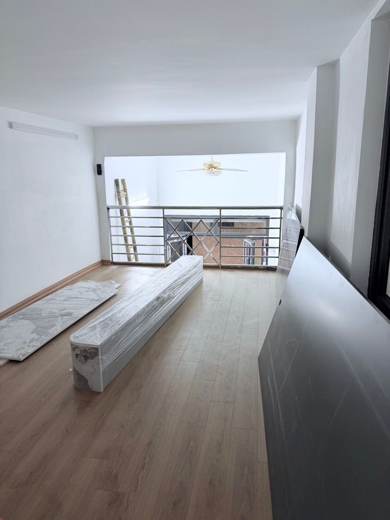 Bán nhà Ngõ Chợ Khâm Thiên - diện tích 28m2 6 tầng - Lô góc 2 thoáng vĩnh viễn - giá 8,3 tỷ