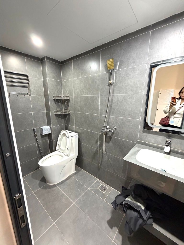 Bán nhà Ngõ Chợ Khâm Thiên - diện tích 28m2 6 tầng - Lô góc 2 thoáng vĩnh viễn - giá 8,3 tỷ