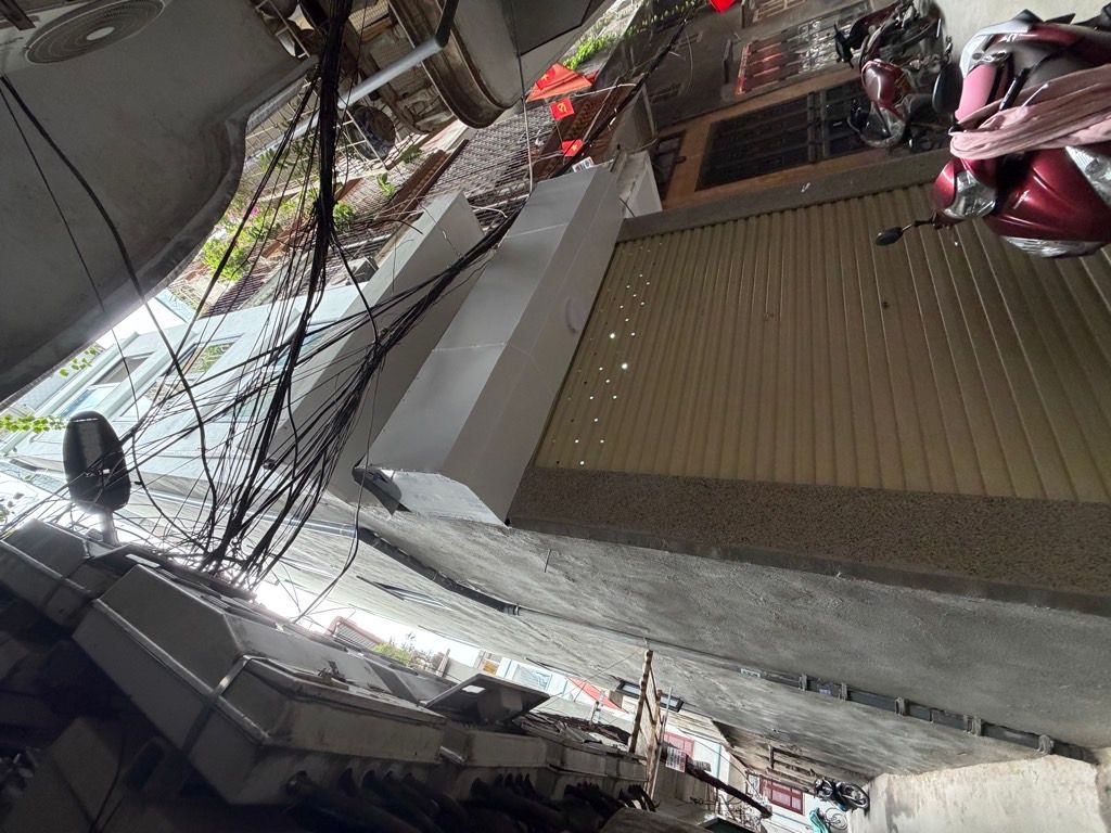 Bán nhà Ngõ Chợ Khâm Thiên - diện tích 28m2 6 tầng - Lô góc 2 thoáng vĩnh viễn - giá 8,3 tỷ