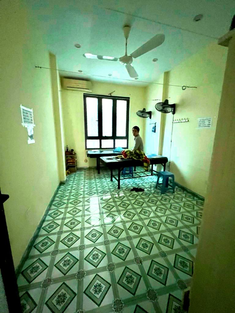 Bán nhà Trương Định - diện tích 26.3m2 5 tầng - Nhà đẹp ở ngay - giá 7,5 tỷ