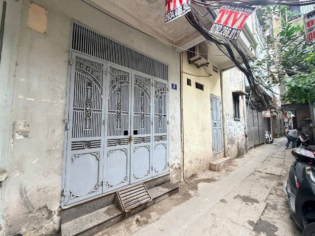 Bán nhà Bạch Đằng - diện tích 15m2 4 tầng - Ngõ thông sang phân lô Đầm Trấu - giá 2,95 tỷ