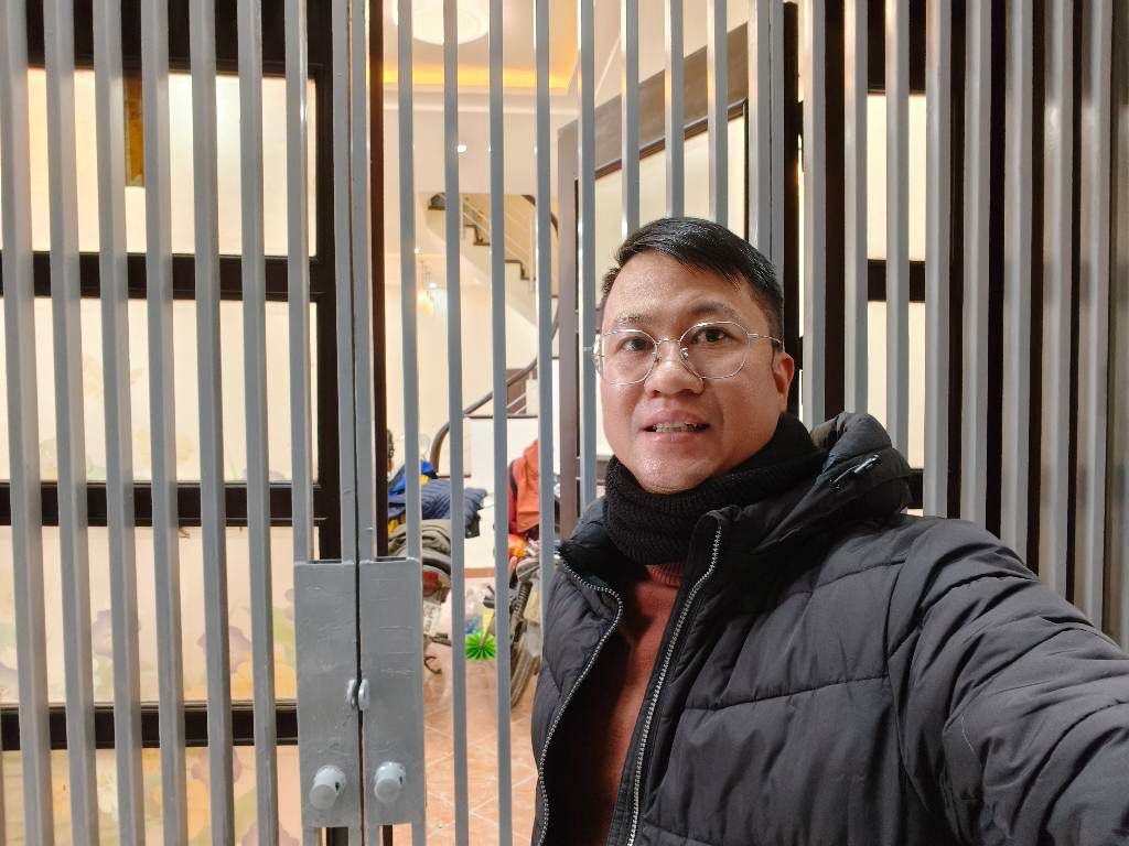 Bán nhà Đê La Thành - diện tích 49m2 5 tầng - Mặt ngõ thông thoáng - giá 9,5 tỷ