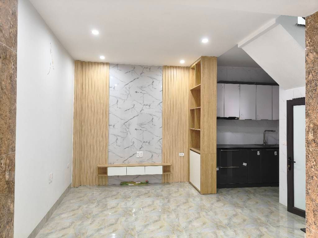 Bán nhà Nam Dư - diện tích 20m2 2 tầng - ô tô đỗ cửa - giá 2,75 tỷ