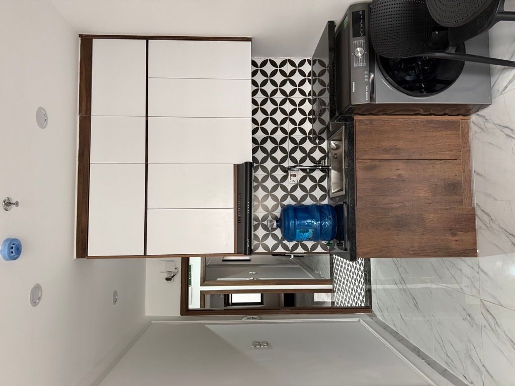 Bán nhà Khâm Thiên - diện tích 76m2 7 tầng - Lô góc, thang máy - giá 24,2 tỷ