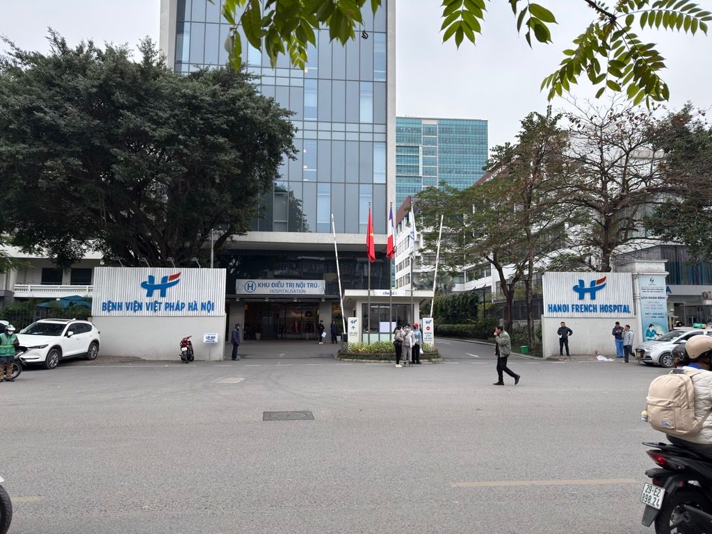 Bán nhà Phương Mai - diện tích 95m2 3 tầng - Lô góc, ô tô đỗ cửa - giá 6,75 tỷ