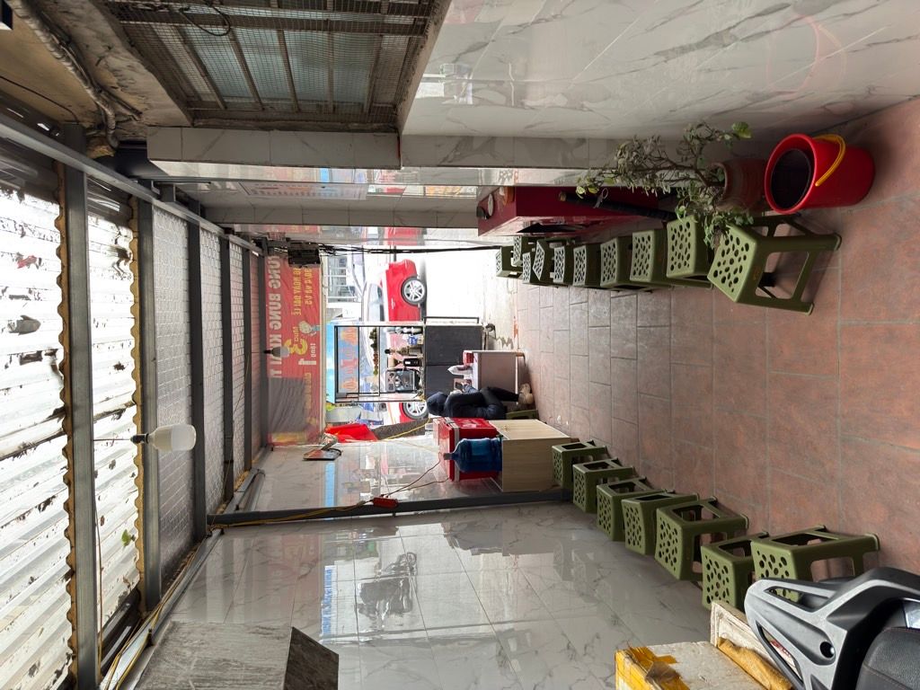 Bán nhà Phương Mai - diện tích 95m2 3 tầng - Lô góc, ô tô đỗ cửa - giá 6,75 tỷ