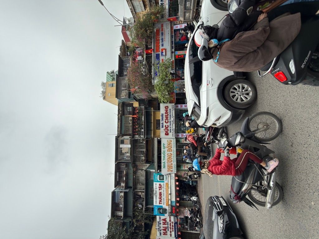 Bán nhà Phương Mai - diện tích 95m2 3 tầng - Lô góc, ô tô đỗ cửa - giá 6,75 tỷ