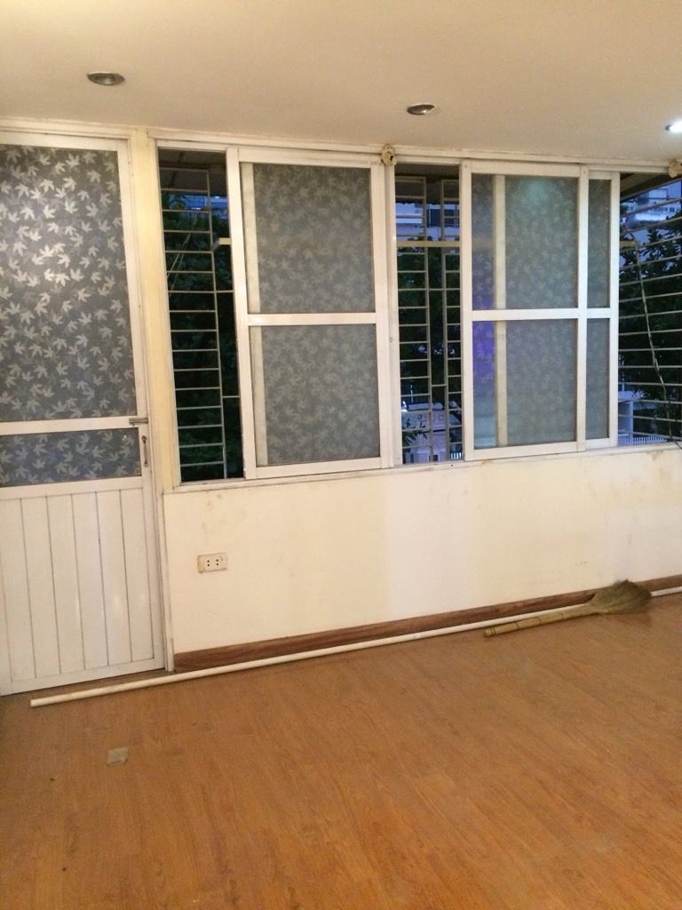 Bán nhà Phương Mai - diện tích 95m2 3 tầng - Lô góc, ô tô đỗ cửa - giá 6,75 tỷ