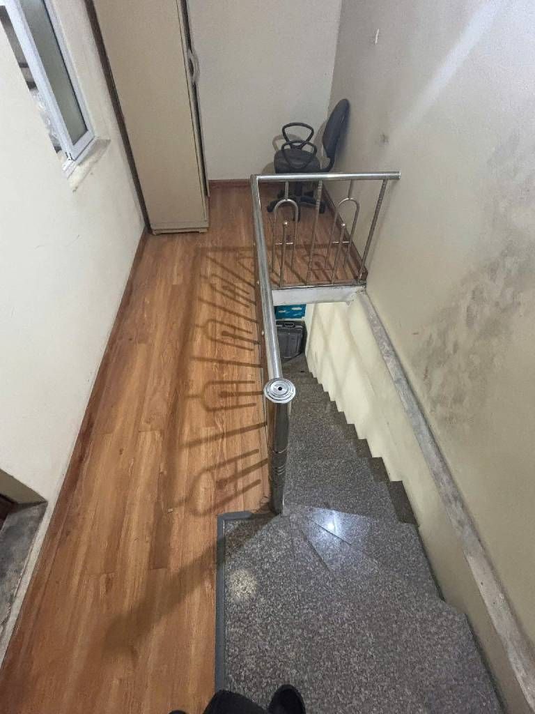 Bán nhà Ngõ Văn Hương - diện tích 15m2 3 tầng - Mặt tiền 4m - giá 4,2 tỷ