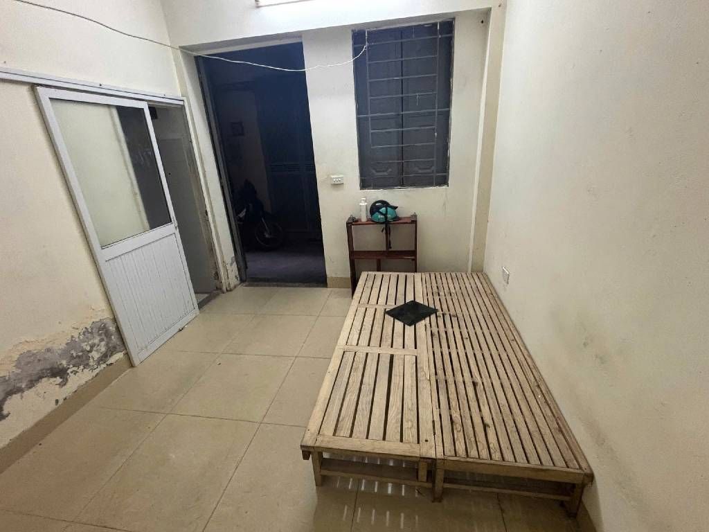 Bán nhà Ngõ Văn Hương - diện tích 15m2 3 tầng - Mặt tiền 4m - giá 4,2 tỷ