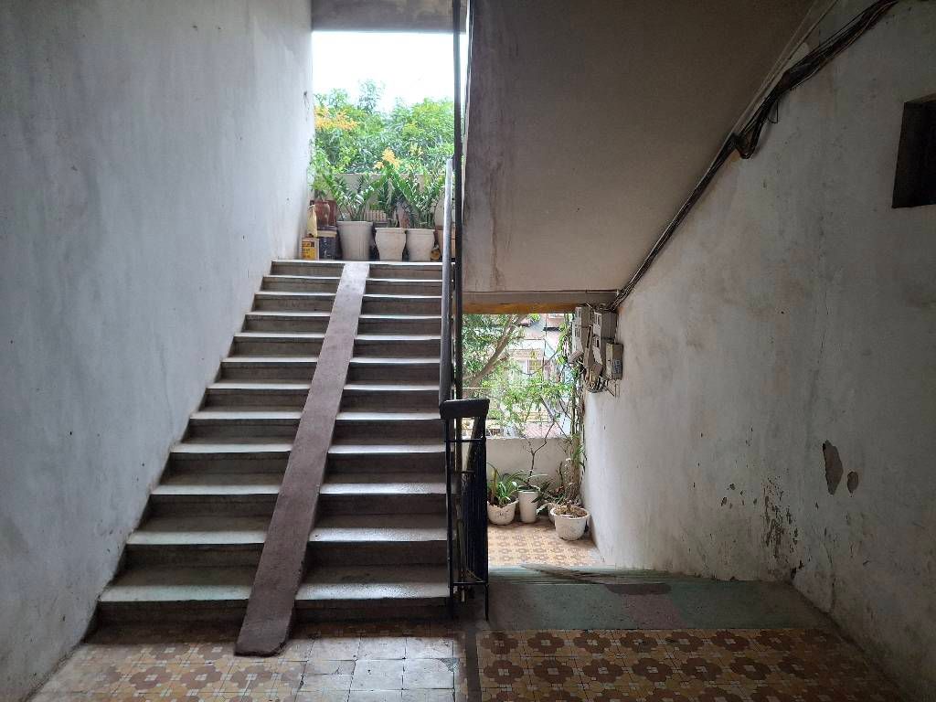 Bán nhà Nguyễn Trãi - diện tích 41.8m2 1 tầng - 3 mặt thoáng - giá 4,6 tỷ