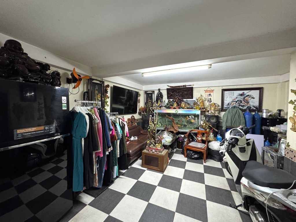 Bán nhà Nguyễn Lân - diện tích 34.5m2 5 tầng - Mặt phố kinh doanh - giá 18,3 tỷ