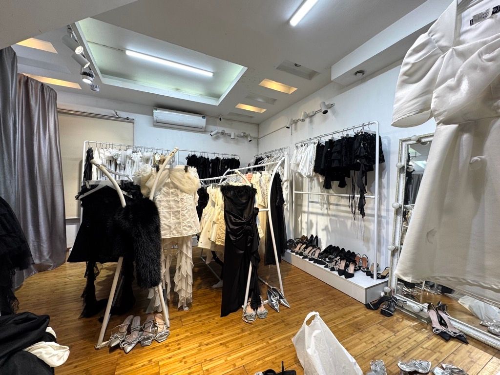 Bán nhà Nguyễn Lân - diện tích 34.5m2 5 tầng - Mặt phố kinh doanh - giá 18,3 tỷ