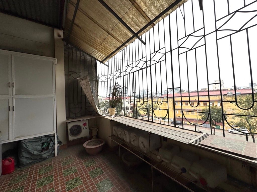 Bán nhà Nguyễn Lân - diện tích 34.5m2 5 tầng - Mặt phố kinh doanh - giá 18,3 tỷ