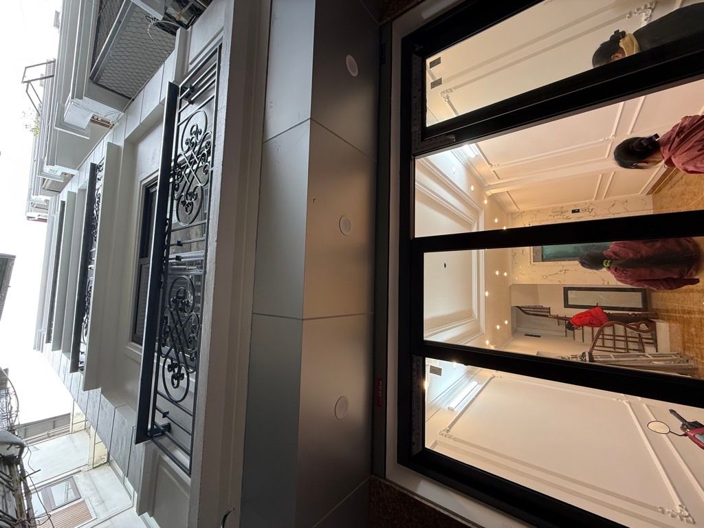 Bán nhà Ngõ Thanh Miến - diện tích 40m2 6 tầng - Lô góc 3 mặt thoáng - giá 14,8 tỷ