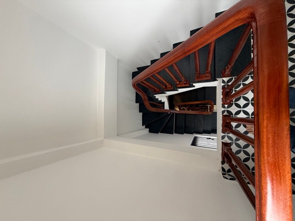 Bán nhà Ngõ Thanh Miến - diện tích 40m2 6 tầng - Lô góc 3 mặt thoáng - giá 14,8 tỷ