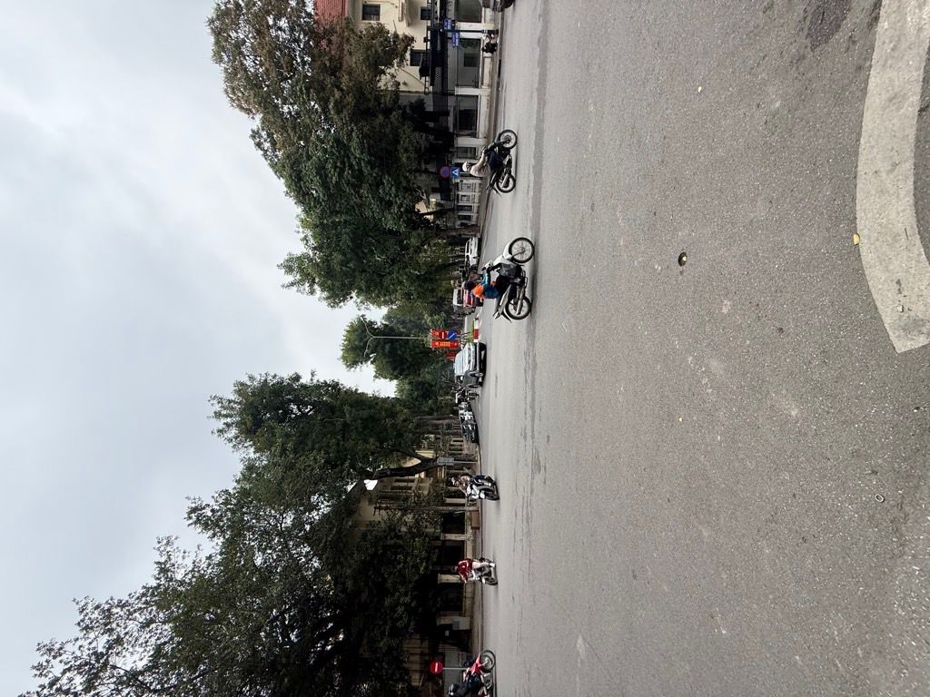 Bán nhà Ngõ Thanh Miến - diện tích 40m2 6 tầng - Lô góc 3 mặt thoáng - giá 14,8 tỷ