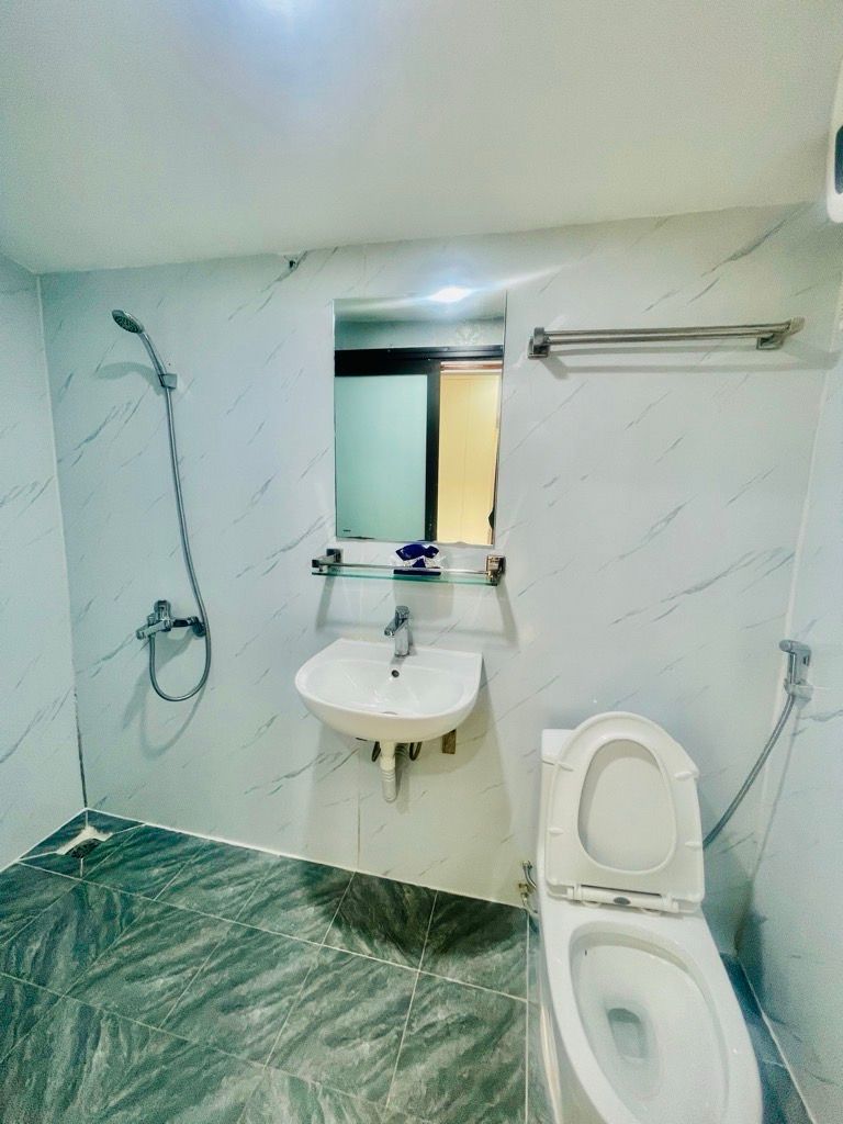 Bán nhà Nguyễn Quý Đức - diện tích 80m2 1 tầng - Ô tô đỗ chân cầu thang - giá 4,75 tỷ