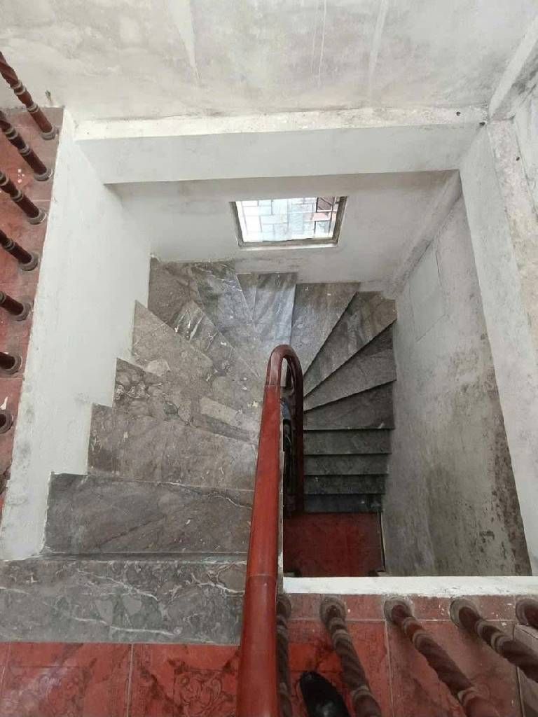 Bán nhà Trần Khát Chân - diện tích 25.7m2 4 tầng - Nhà KCBT chắc chắn - giá 7,25 tỷ