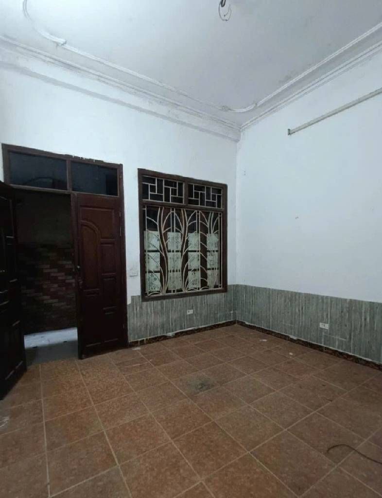 Bán nhà Trần Khát Chân - diện tích 25.7m2 4 tầng - Nhà KCBT chắc chắn - giá 7,25 tỷ